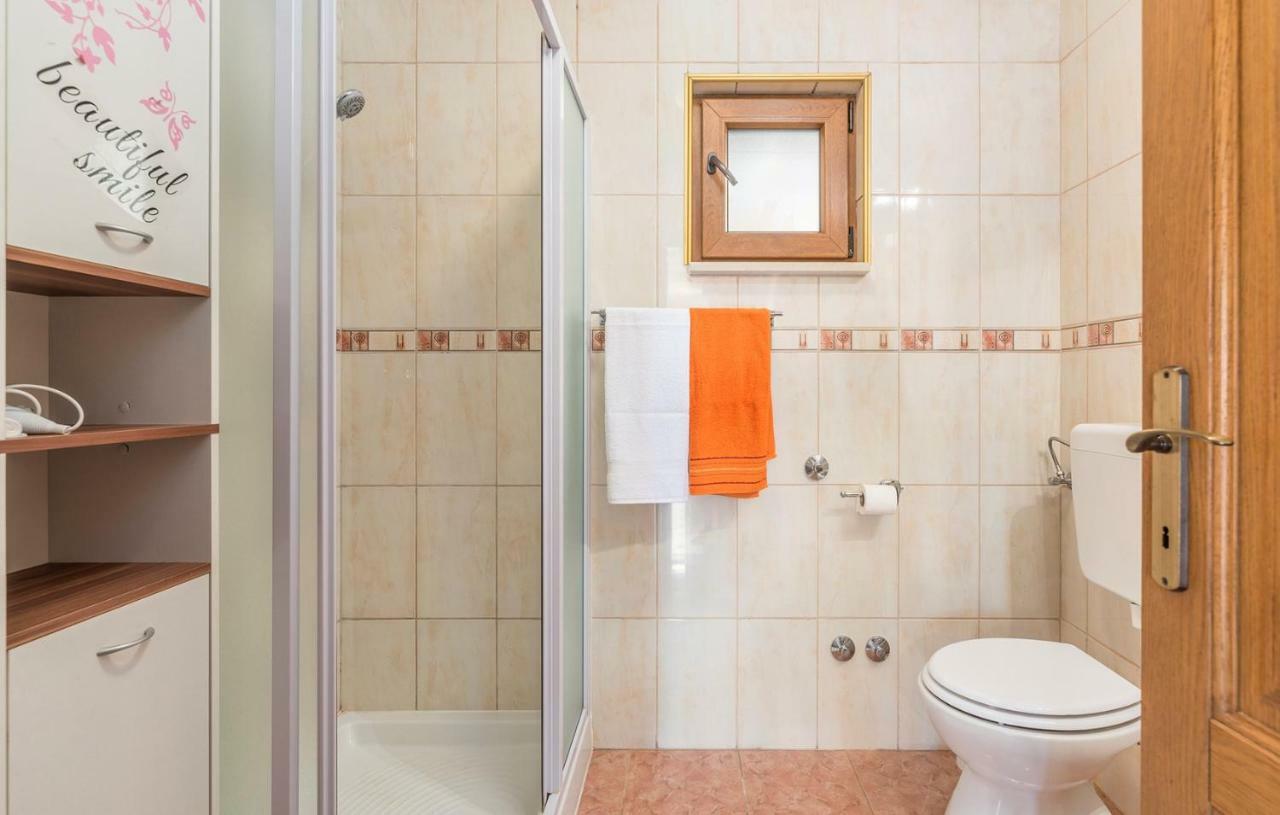 Holiday House Antonio Porec Exterior photo